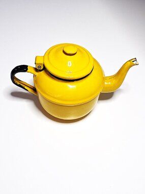 Huta Silesia enamelware teapot